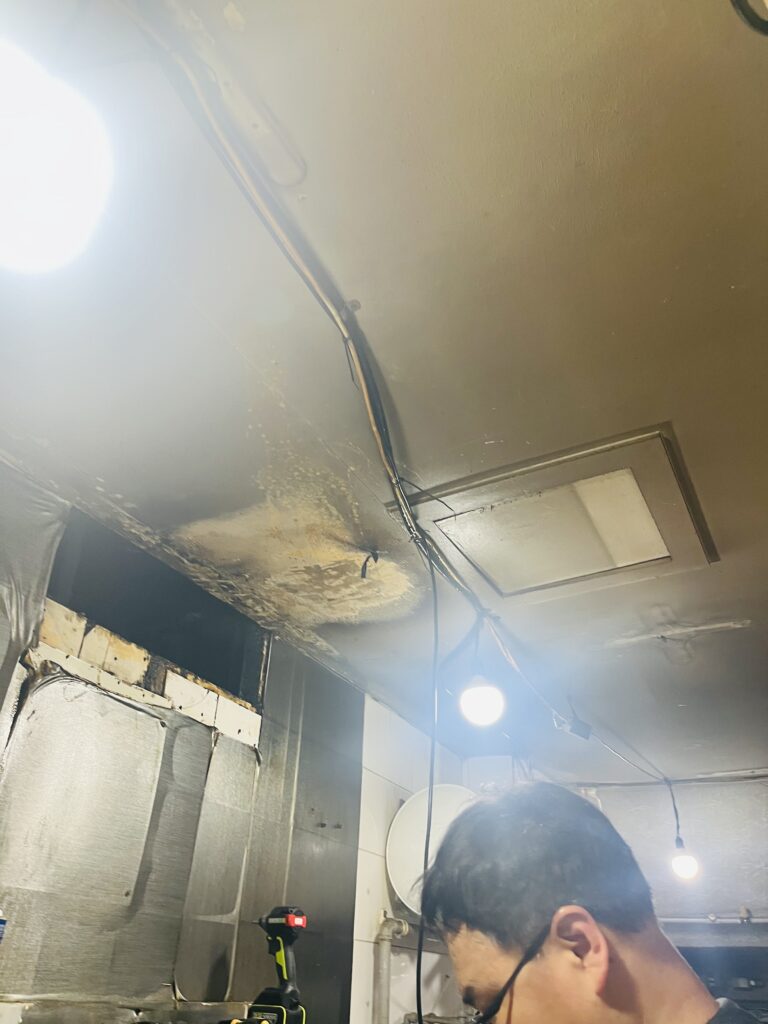 환풍기 전기선 철거3
